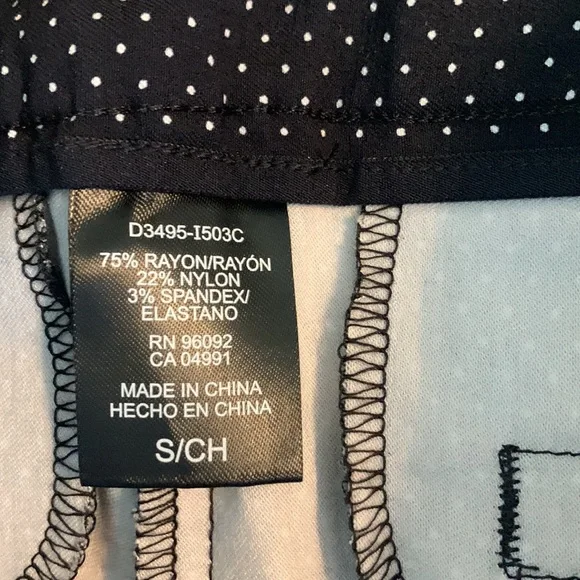 Bermuda shorts - Picture 4 of 7